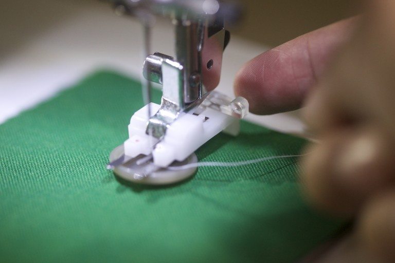 How To Sew A Button With A Singer Sewing Machine at Nancy Katherine blog