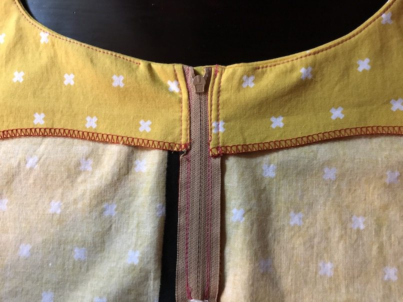 Lapped Zipper with Facing Photo Tutorial